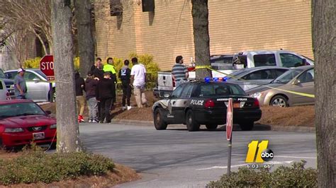 Matthew Sletten, would not face charges in the <b>shooting</b> after a SBI investigation. . Spectrum shooting greensboro nc